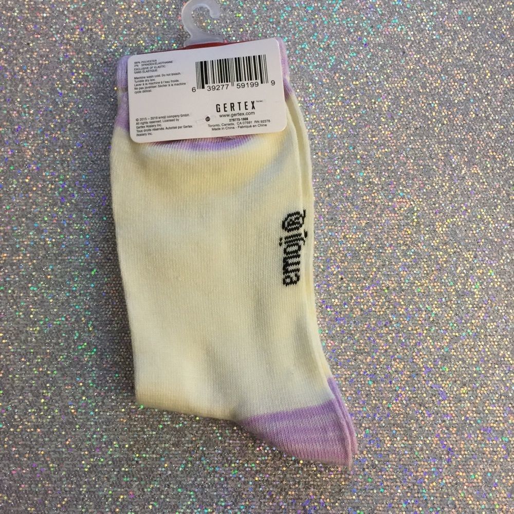 🛍Cat Emoji Socks🛍 - Picture 2 of 2